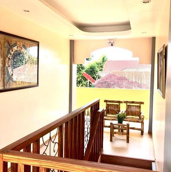 Camera Deluxe con Balcone, D&d Travellers Inn