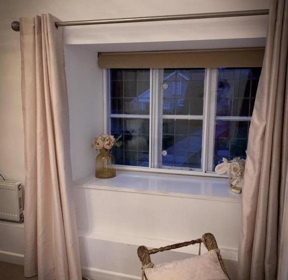 带大床的标准间, The Crown & Victoria Bed & Breakfast