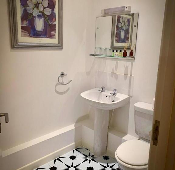 带大床的标准间, The Crown & Victoria Bed & Breakfast