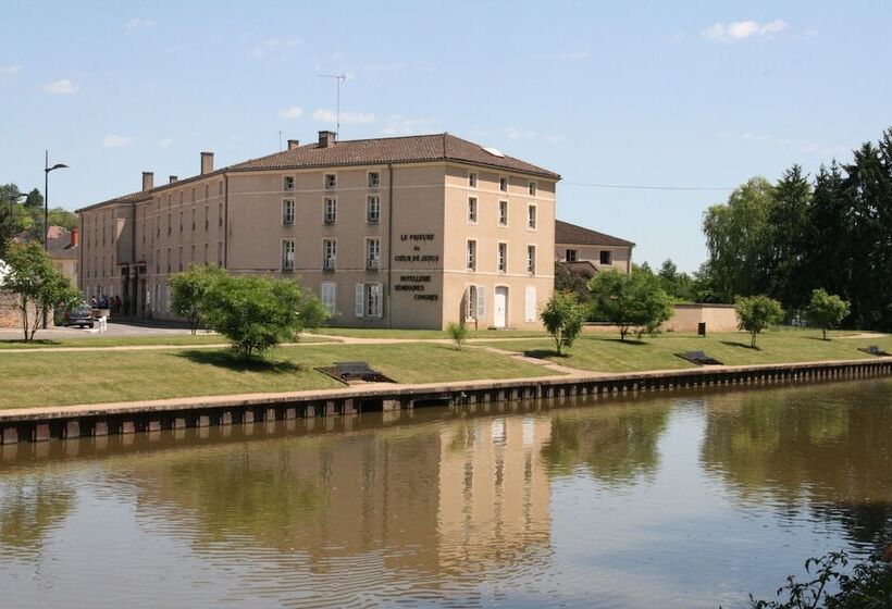 اتاق راحتی, Hôtel Le Prieuré