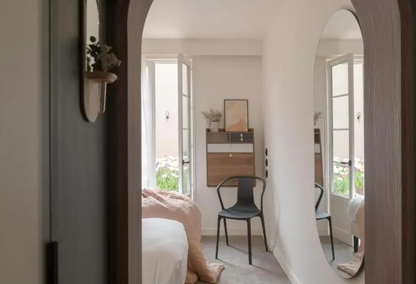 ガーデンビュースーペリアールーム, Hôtel Le Prieuré