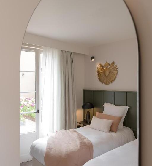 غرفة سوبيريور مطلّة علي الحديقة, Hôtel Le Prieuré