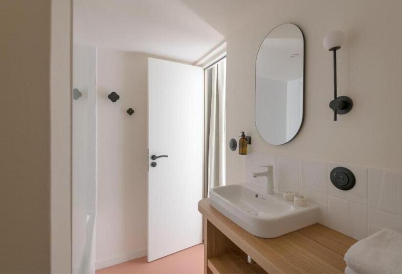 غرفة سوبيريور مزوَّدة بتراس, Hôtel Le Prieuré