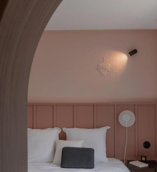 غرفة سوبيريور مزوَّدة بتراس, Hôtel Le Prieuré