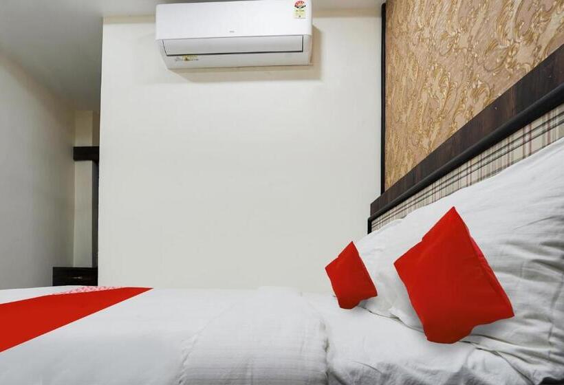 豪华三人间, Super Hotel O Vijayawada Near Railway Station