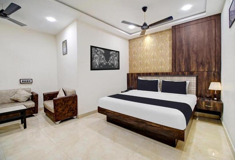 豪华三人间, Super Hotel O Vijayawada Near Railway Station