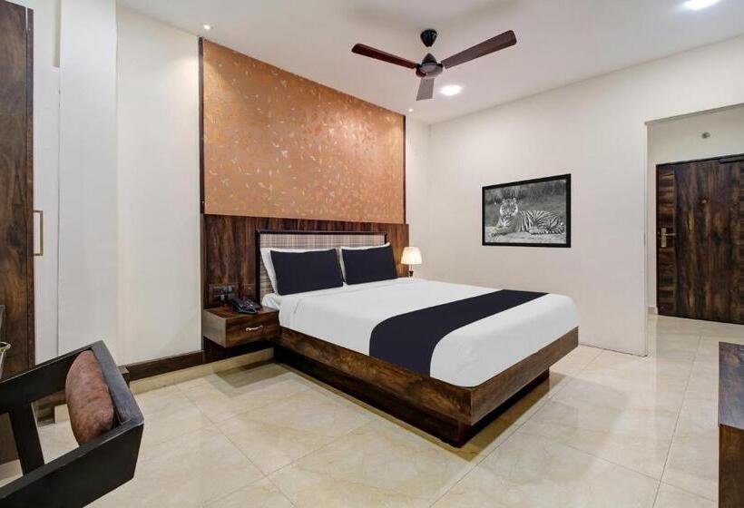 豪华三人间, Super Hotel O Vijayawada Near Railway Station