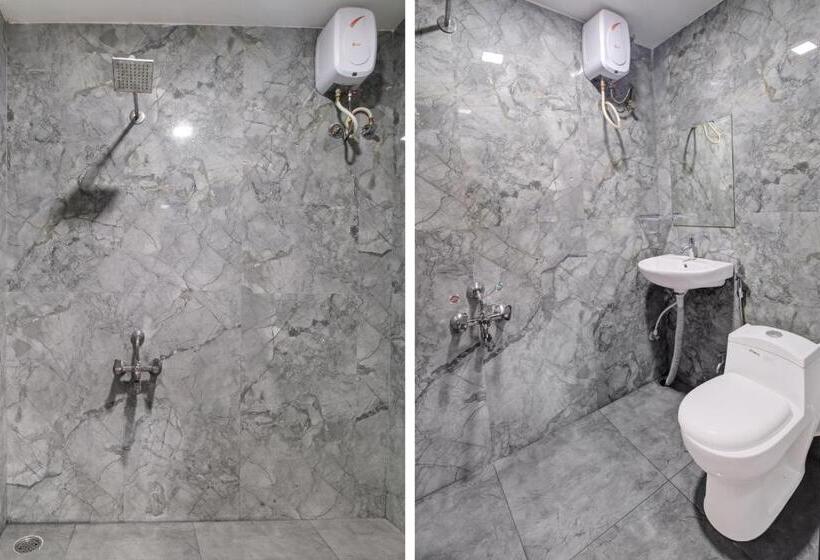 豪华三人间, Super Hotel O Vijayawada Near Railway Station