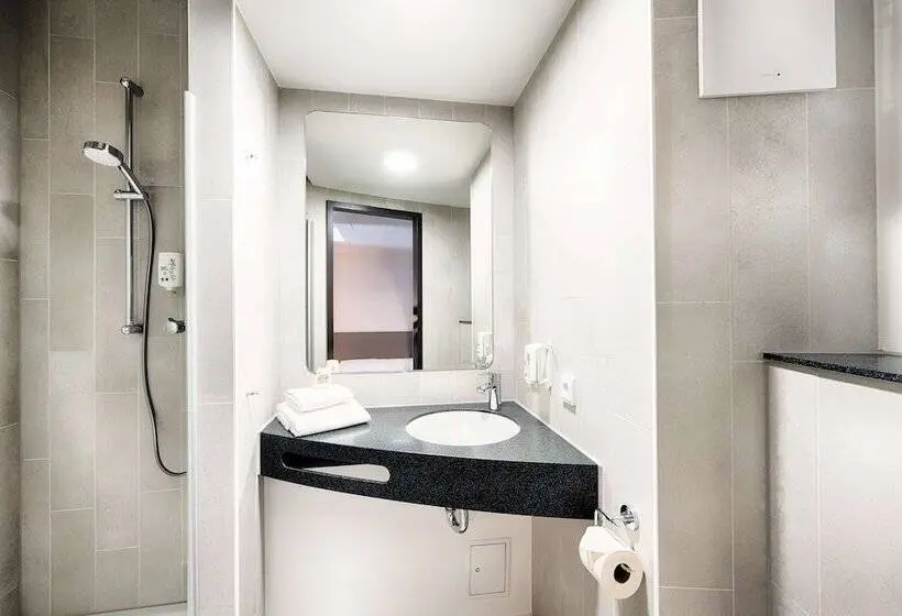 Standard Kolmen Hengen Huone, B&b Hotel Willingen