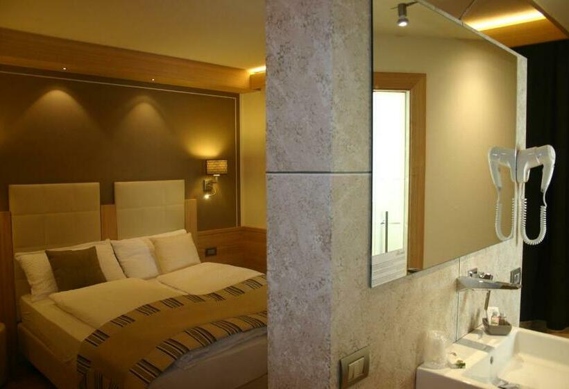 اتاق استاندارد, Bondi