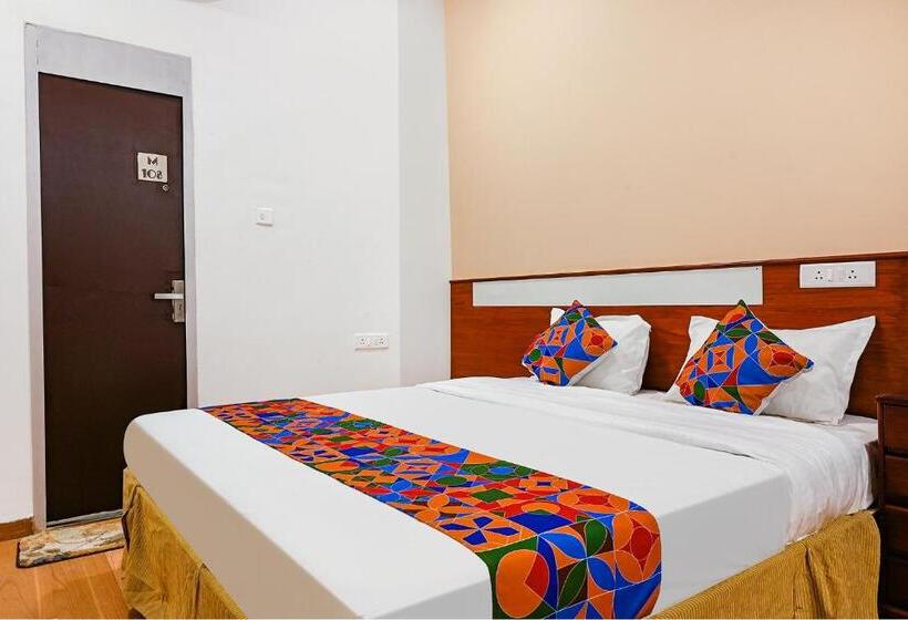 이그제큐티브 트리플, Fabhotel Shubh Shaleen Springs