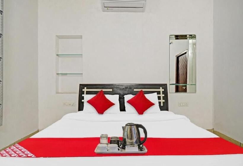 Quarto Triplo Clássico, Flagship Hotel 4 Seasons