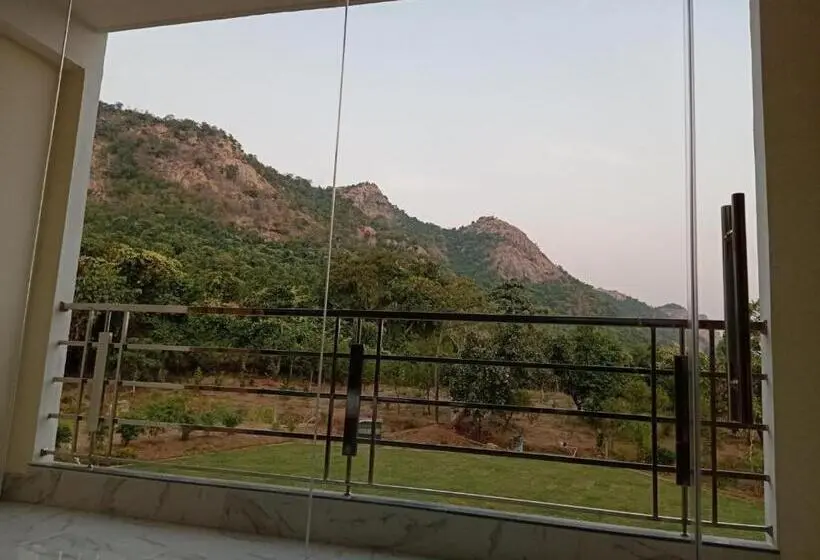 デラックスルーム, Palashgram Eco Resort