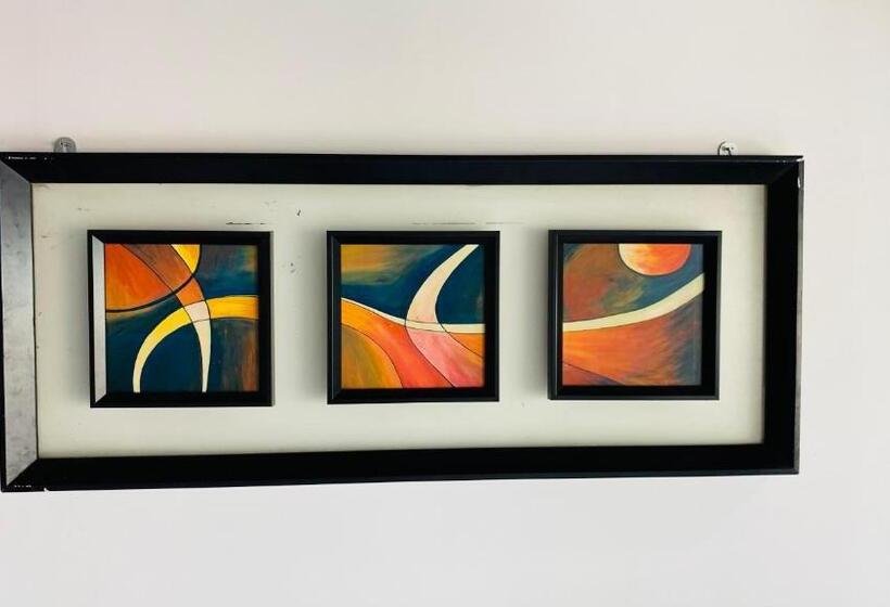 オーシャンビュースタンダードルームバルコニー付き, Grand Sea Shades Goa