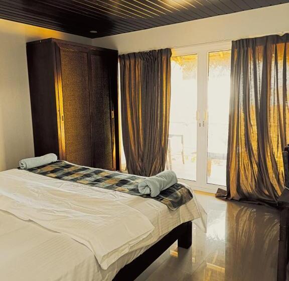 キングサイズベッドのスタンダードルーム, Grand Sea Shades Goa