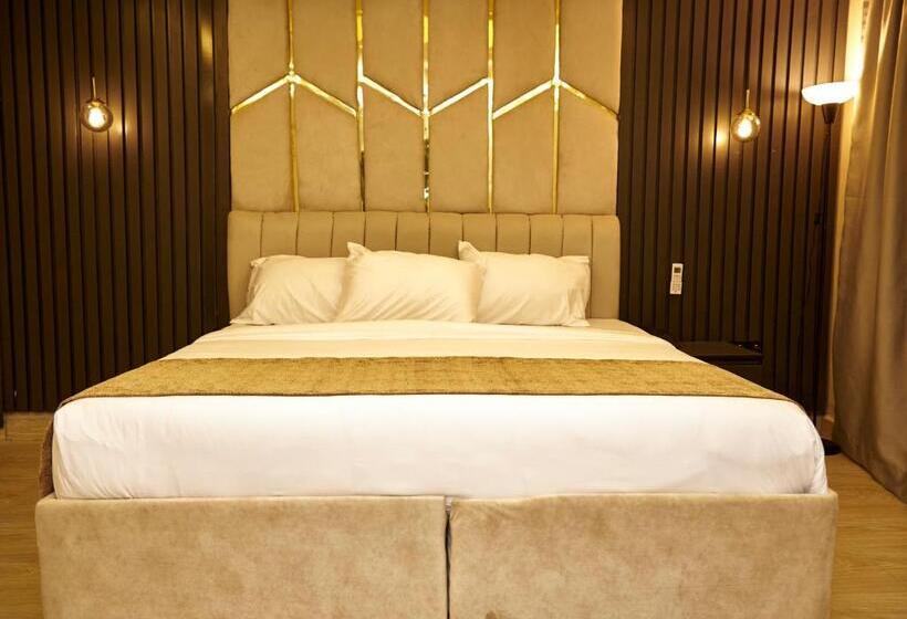 اتاق لوکس با تخت بزرگ, Mayfair Hotel Wuse2 Abuja