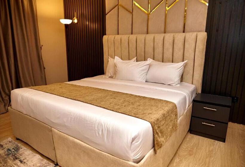 اتاق لوکس با تخت بزرگ, Mayfair Hotel Wuse2 Abuja