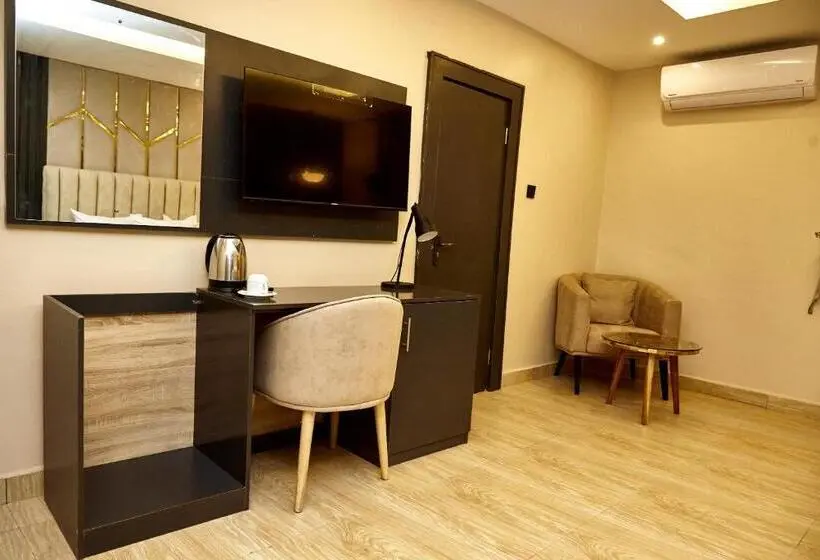 اتاق لوکس با تخت بزرگ, Mayfair Hotel Wuse2 Abuja