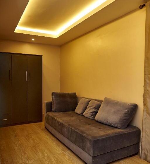 سوییت اجرایی, Mayfair Hotel Wuse2 Abuja