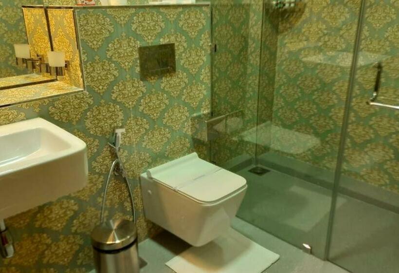 غرفة ديلوكس, Viluxey City