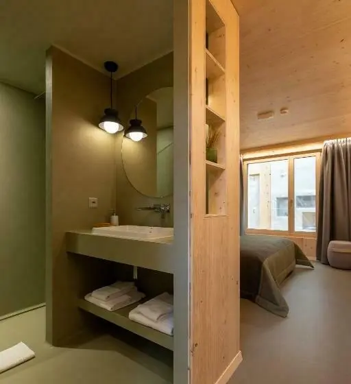 デラックスルーム, Mad Mount Hotel & Spa