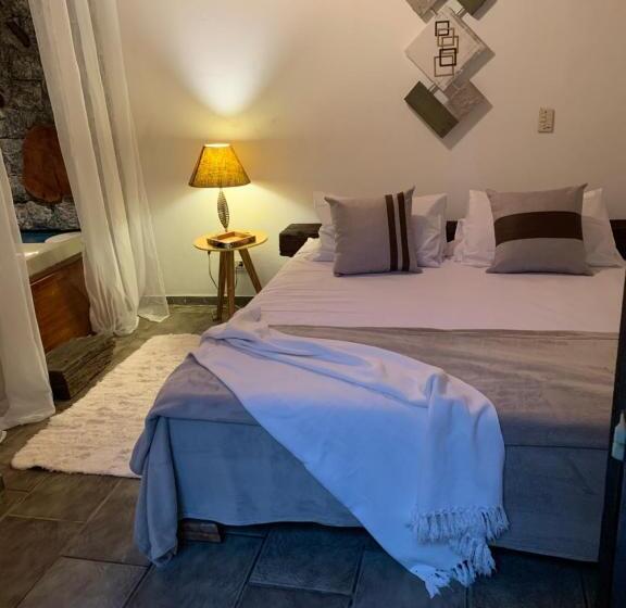 Pokój Deluxe z Hydromasażem, Pousada Café Com Morada  Cama E Café