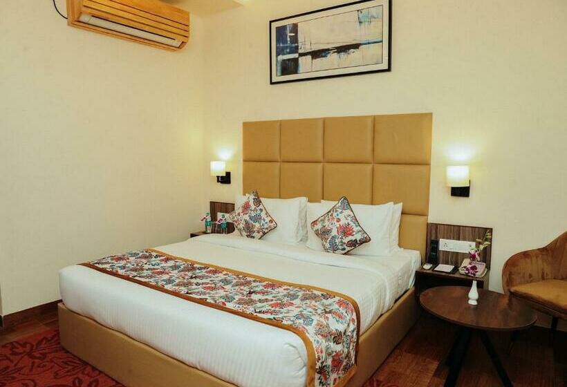 Quarto Estandar, Regenta Inn Greater Noida, 15 Mins To India Expo Mart