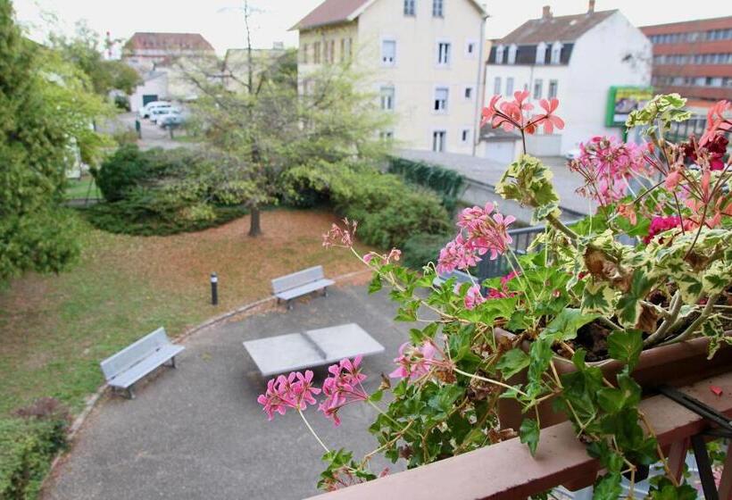 חדר סטנדרט לארבעה, Auberge De Jeunesse