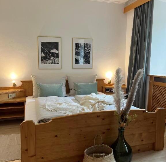 スタンダードルーム, Der Thomataler Wirt