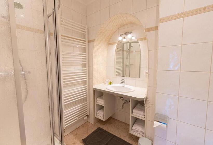 1ベッドルームアパートメント, Der Thomataler Wirt