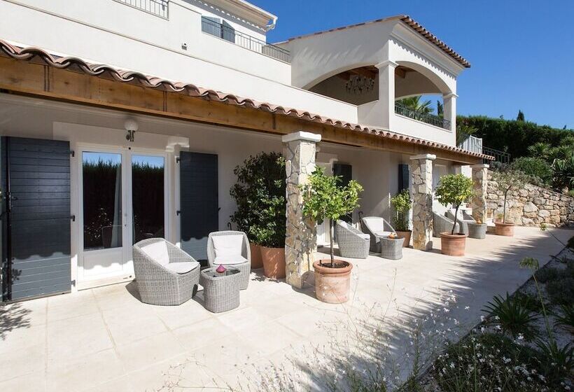 جناح سوبيريور, Les Chambres D Hôtes De Mougins