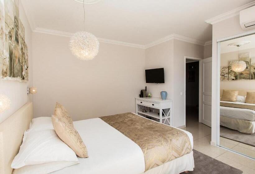 غرفة قياسية مطلّة علي البحر, Les Chambres D Hôtes De Mougins