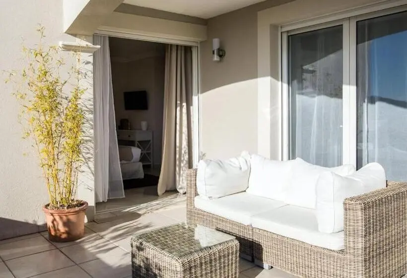 オーシャンビュースタンダードルーム, Les Chambres D Hôtes De Mougins