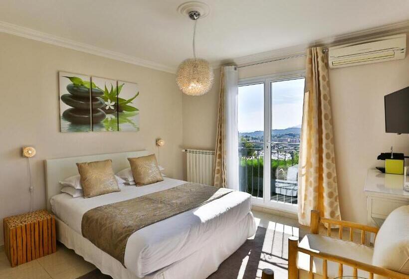 غرفة ديلوكس مطلّة علي البحر, Les Chambres D Hôtes De Mougins