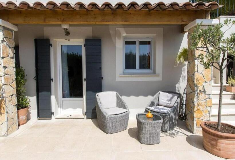 جناح مزود بتراس, Les Chambres D Hôtes De Mougins