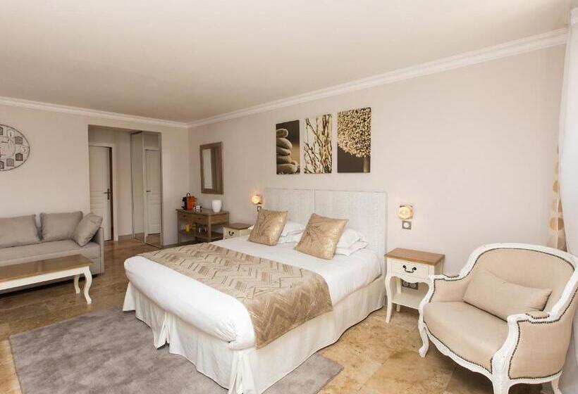 جناح مزود بتراس, Les Chambres D Hôtes De Mougins