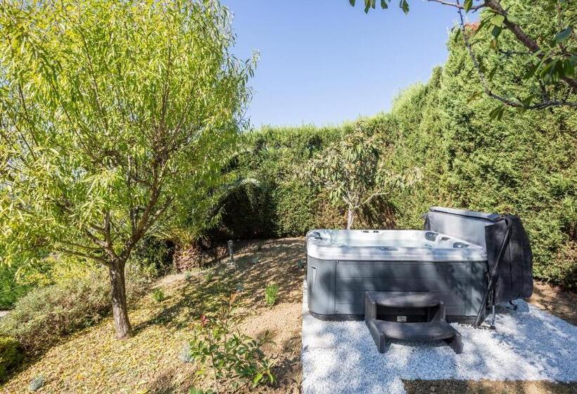 جناح مزود بتراس, Les Chambres D Hôtes De Mougins