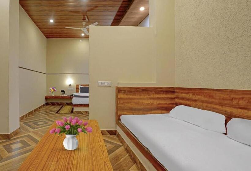 Трехместный Номер Классика, Collection O Wonders