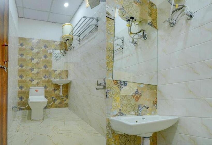 Трехместный Номер Классика, Collection O Wonders