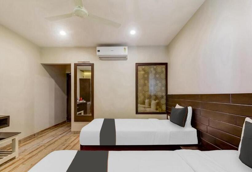 غرفة كومفورت ثلاثية, Capital O Coco Farm Resort