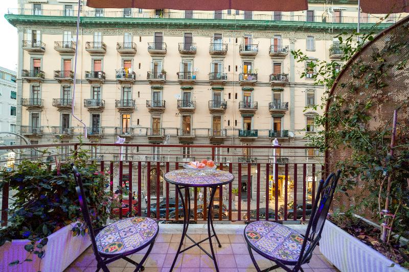 سوییت جونیور لوکس, Leucosya Luxury Rooms