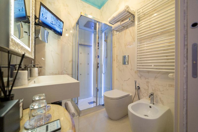 سوییت جونیور لوکس, Leucosya Luxury Rooms