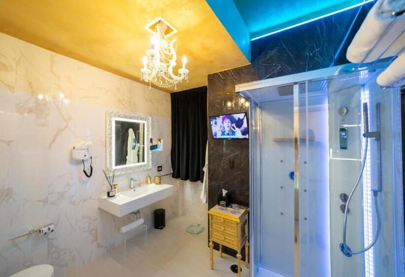 سوییت لوکس, Leucosya Luxury Rooms