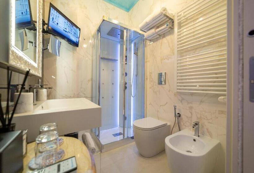 سوییت جونیور با بالکن, Leucosya Luxury Rooms