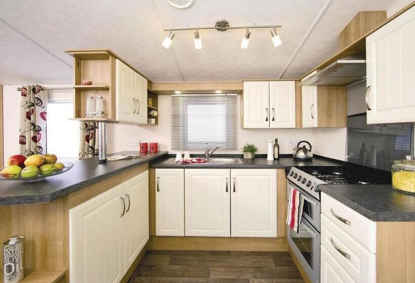 ２ベッドルームハウス, Lakeside Holiday Park