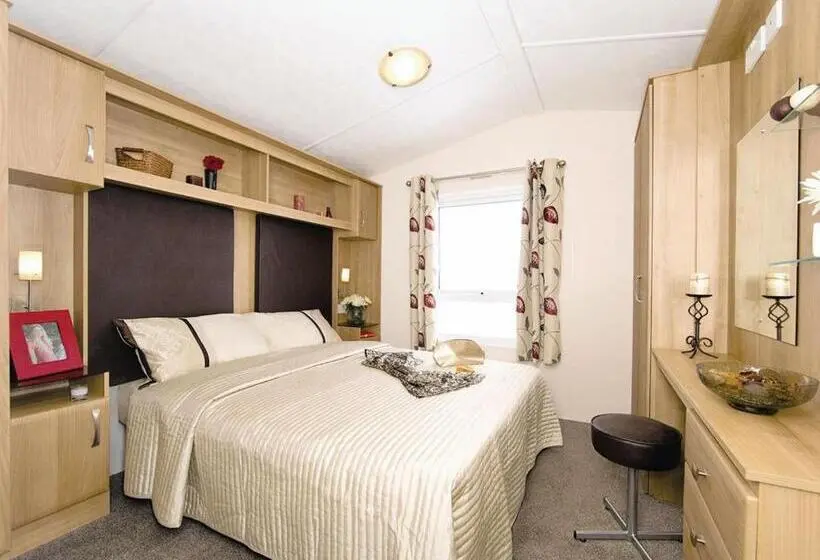 ３ベッドルームハウス, Lakeside Holiday Park