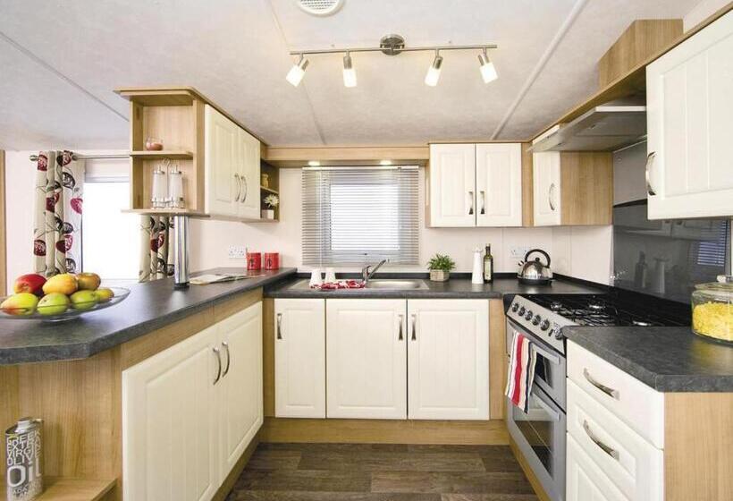 １ベッドルームハウス, Lakeside Holiday Park