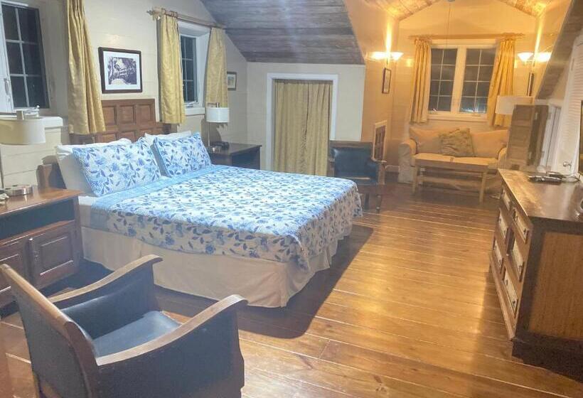 スイート, A Stone's Throw Away