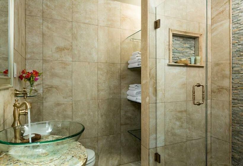 غرفة قياسية سرير كينج, Bayfront Marin House