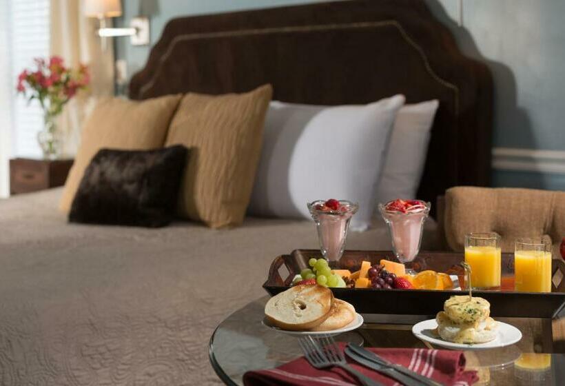 스탠다드 룸 킹사이즈 침대, Bayfront Marin House